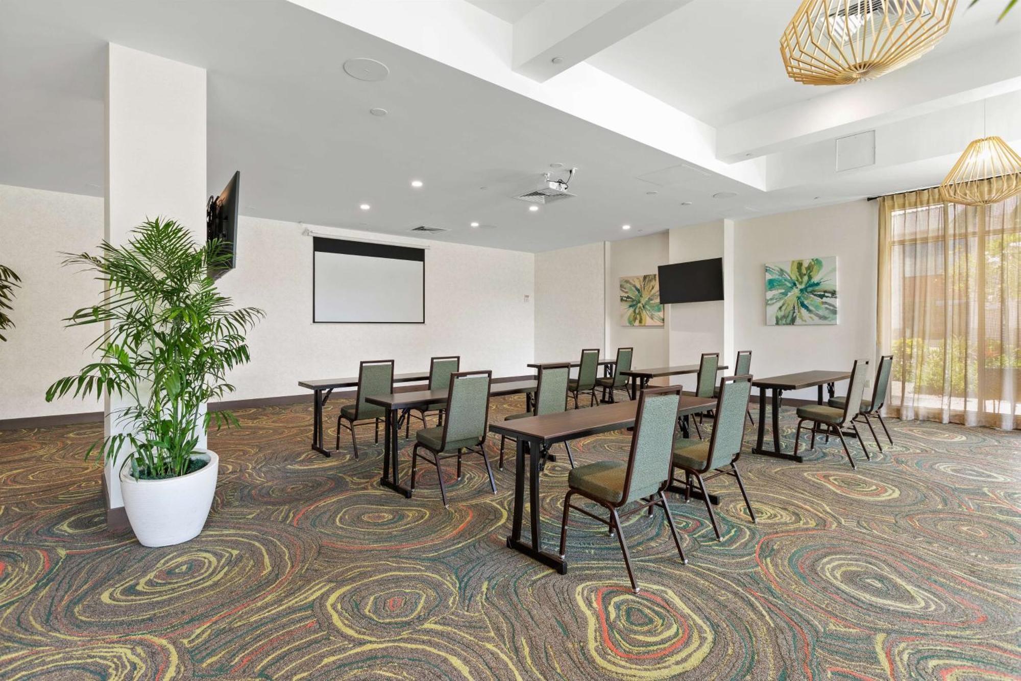 Embassy Suites By Hilton Oahu Kapolei - Free Breakfast מראה חיצוני תמונה