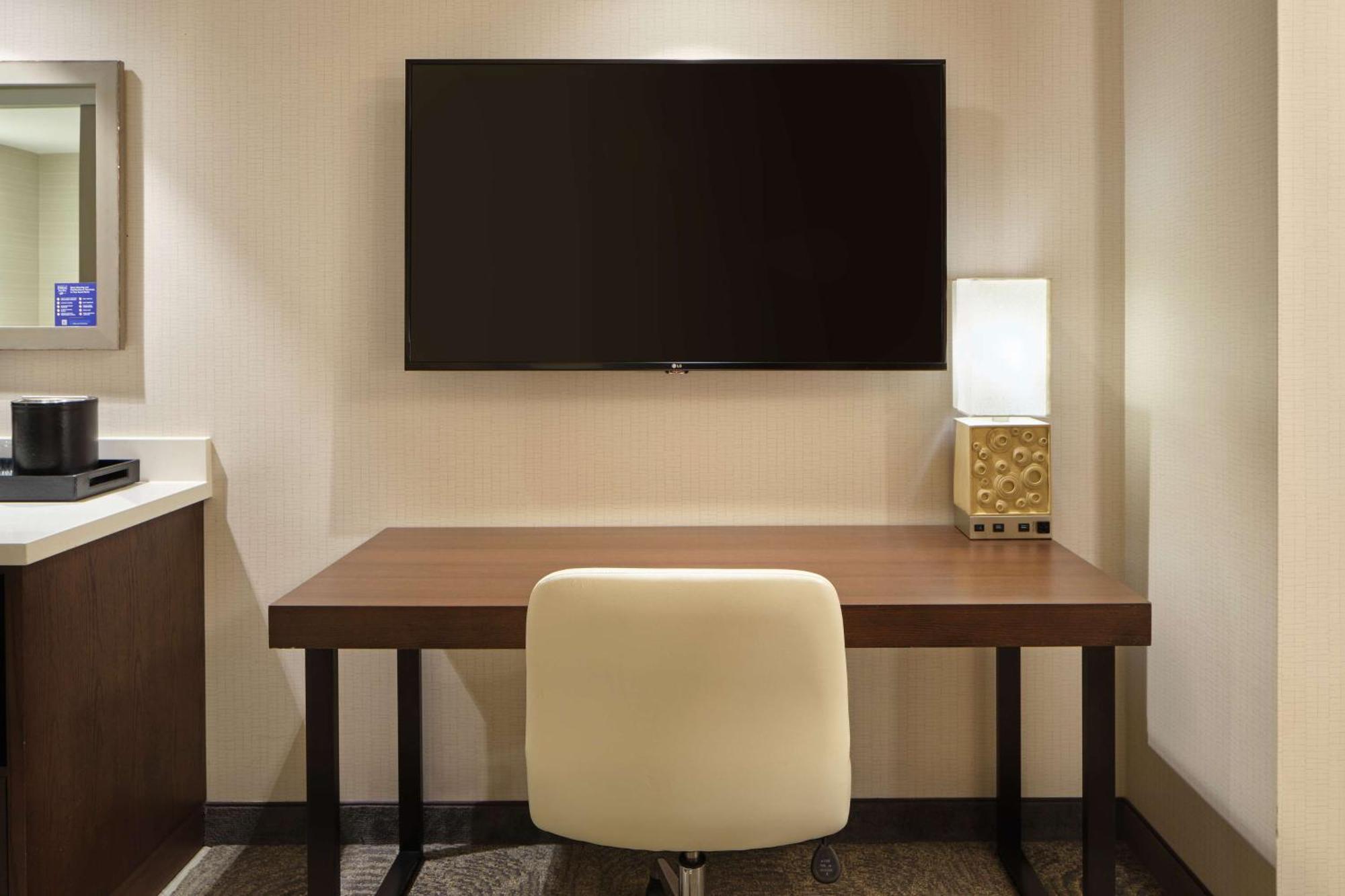 Embassy Suites By Hilton Oahu Kapolei - Free Breakfast מראה חיצוני תמונה